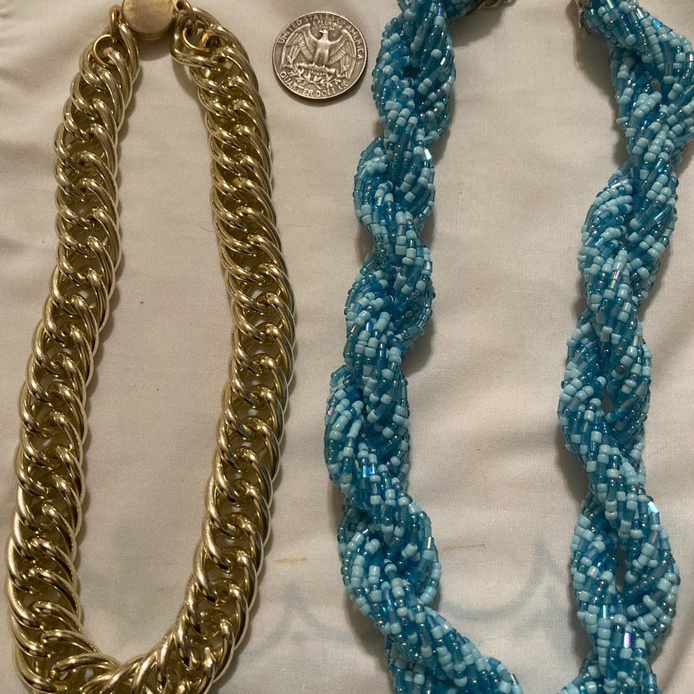 3 chokers
